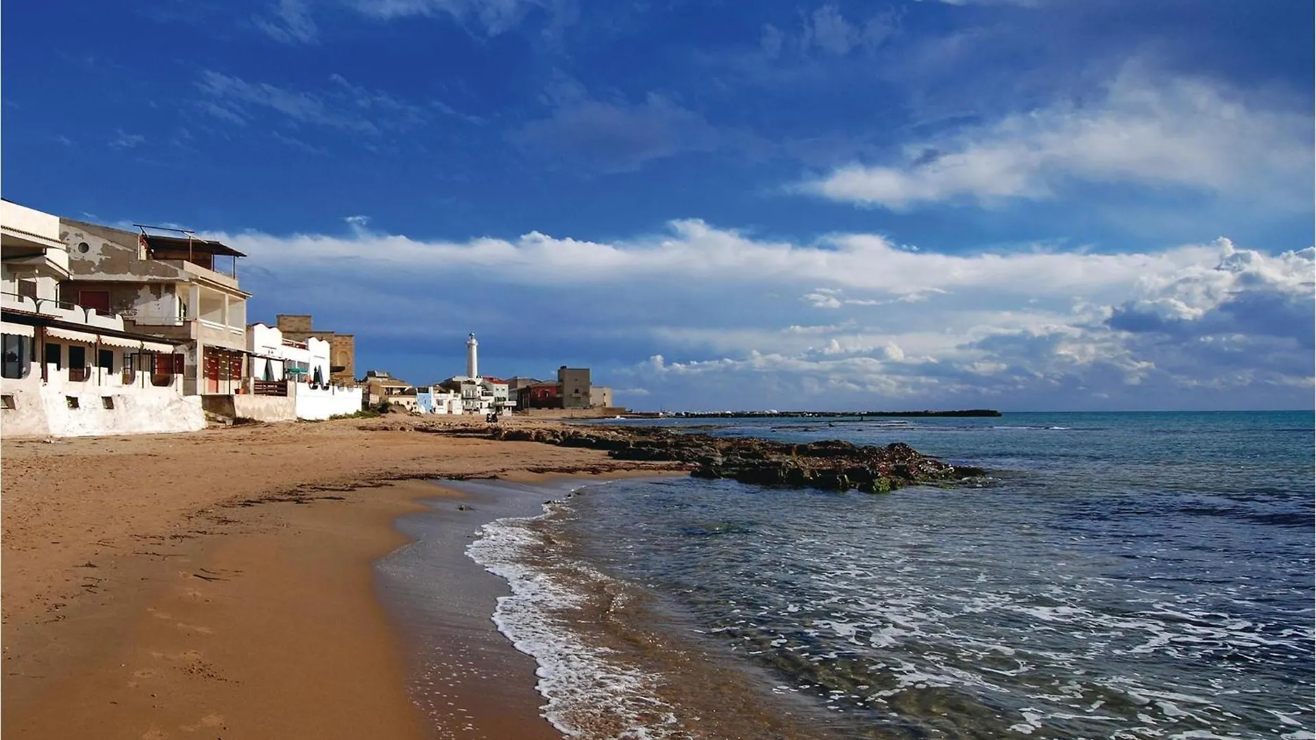 Apt, 4 0*, Punta Secca Italy