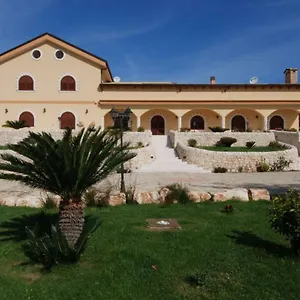 Giulia - Sicilian Luxury Garden Bed & Breakfast
